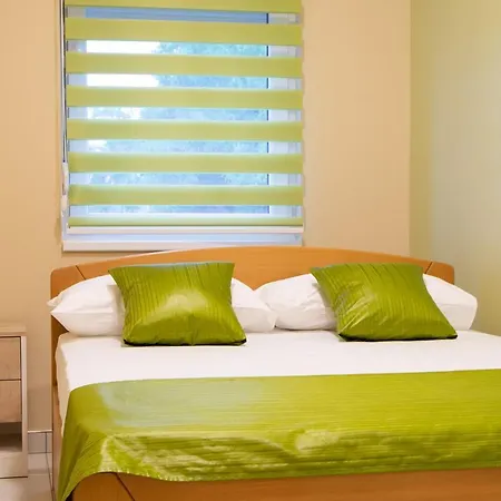 Jana Apartmani Belgrado Esterno foto