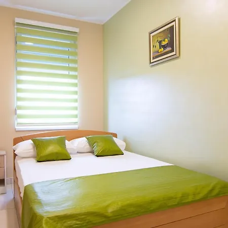 Jana Apartmani Belgrado Esterno foto