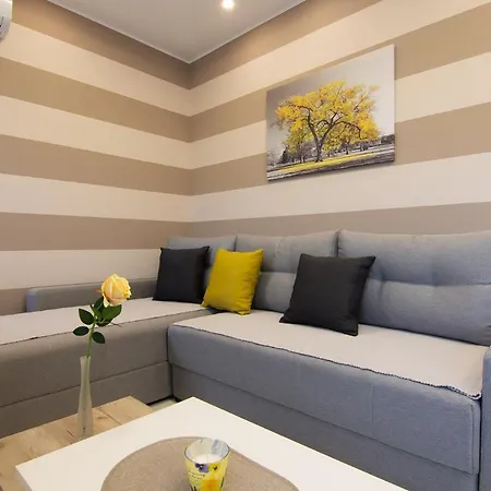 Jana Apartmani Belgrado Esterno foto