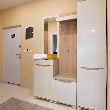 Jana Apartmani Belgrado Esterno foto
